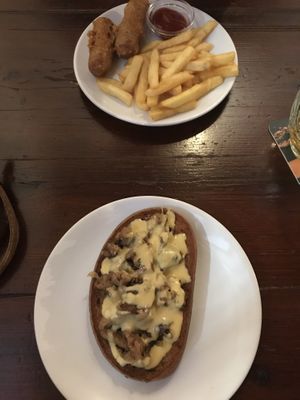 topinka & párek at Shromaždiště in Prague