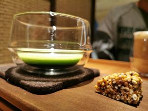 Matcha Midori & sweet at Oukan Tea in Berlin