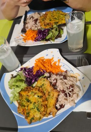 Pataniscas de legumes com arroz de feijão! Super boas.  at Barriguinha Verde in Arcos De Valdevez