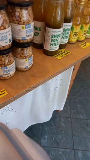 nuts and smoothies at Der Sache Wegen in Berlin