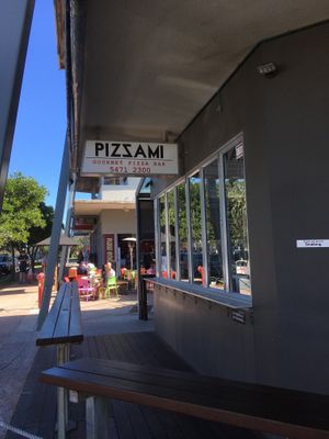 Street view  at Pizzami Gourmet Pizza Bar in Peregian Beach