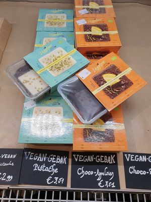 vegan pastry at Färm in Leuven