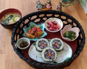 Workshop with lunch by Raw Food Meister will be held to teach you how to make sushi rolls and Amazake (sweet rice malt). Workshop is required to be booked & paid in advance. at Naramachi Vegan Nabi in Nara