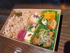 lunchbox to go at Naramachi Vegan Nabi in Nara