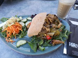 Broodje Blije Kip at Aan de Gracht in Elburg