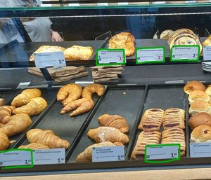 bakery selection at denn's Biomarkt in Stuttgart