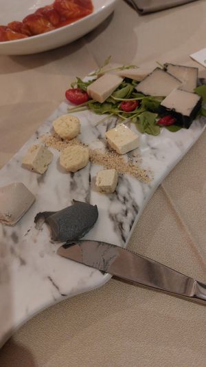 Tagliere formaggi Vegu at Il Lido  in Oristano