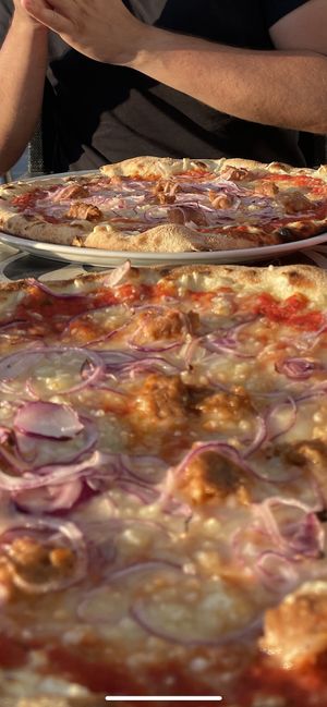 Pizza mit Violife „Käse"  at Very Italian Pizza in Leiden