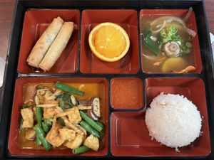Lunch for less than $10  at Thai Elephant Walk - Maybe closed in Gettysburg