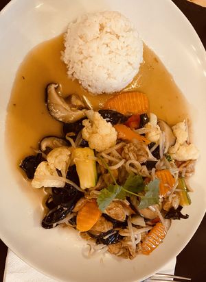 Tofu au champignons parfumés  at Source des Parfums in Wavre