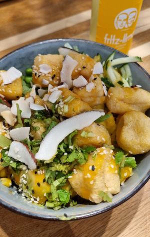 Vegan Tofu Bowl at Wiki Wiki Poke in Vienna