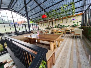 2nd floor at Mamifokobo Cafe & Kitchen in Puncak