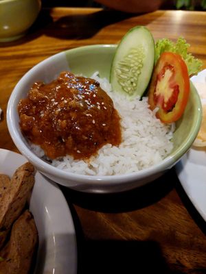 Nasi rice bowl at Mamifokobo Cafe & Kitchen in Puncak