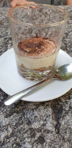 Tiramisu vegan (assaggio perché le porzioni qui sono veramente super) at Grottino Ticinese in Bellinzona