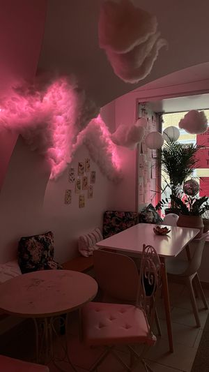  at Naked Flowers in Mondsee