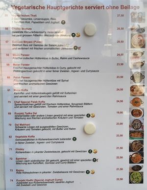 Green dot means vegan at Delhi House in Zurich