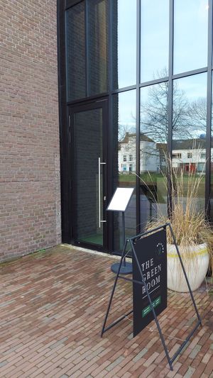 De ingang. at The Green Room - Cityhotel Wood in Middelburg