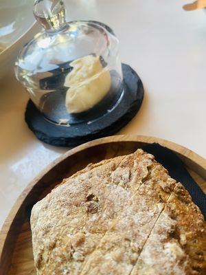 Supervers brood met een smakelijk smeerseltje.  at The Green Room - Cityhotel Wood in Middelburg