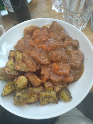 Carbonnade maison at La Bouche du Trois Pièces  in Rouen