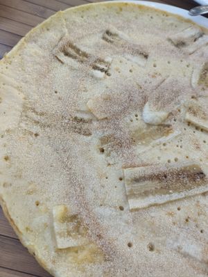 Pannenkoek met banaan en kaneelsuiker at De Pannekoekenbakker in Oostkapelle