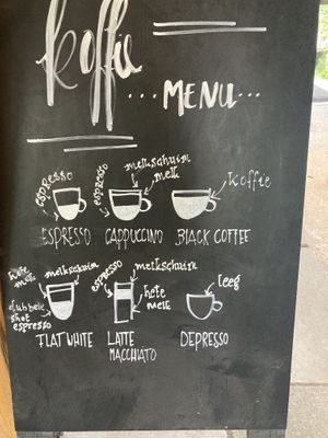 Alle auch mit Hafermilch   at Theetuin Het Kaslokaal in Oostkapelle