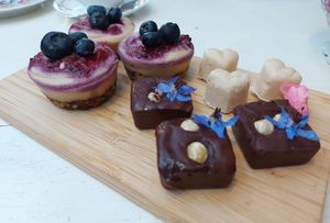 Zoetigheden at Theetuin Het Kaslokaal in Oostkapelle