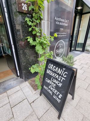 Street sign at Circus Restaurant in Antwerpen