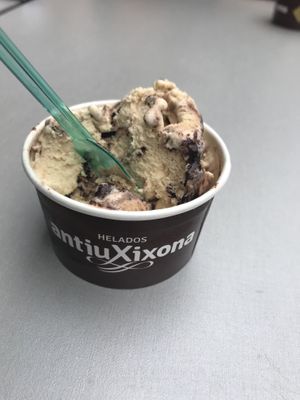 Vegano  at antiuXixona in Comillas