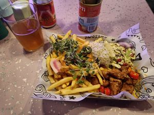 Buffalo seitan with chips at HOAX in Tampere