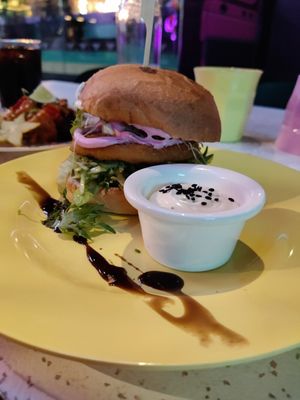 Hunky dory brgr 6.0 at HOAX in Tampere