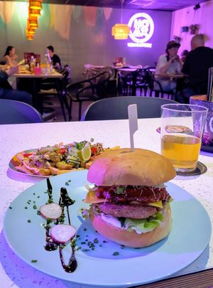 Burger n chips n vibes at HOAX in Tampere