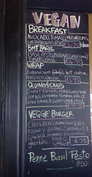 The vegan specials board at Mo's Diner in Ir-rabat Ghawdex