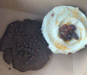 Chocolate Cookie & Carrot Cake Cupcake 🤤 at Emy Delights & Bites - Pop Up in Hyde Park