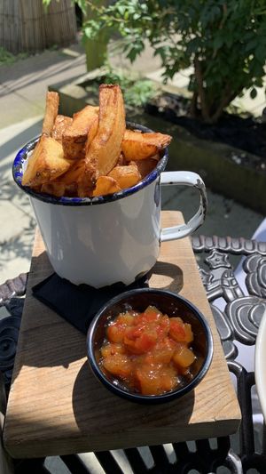 Vegan chips with salsa at Abbey Hotel in Battle