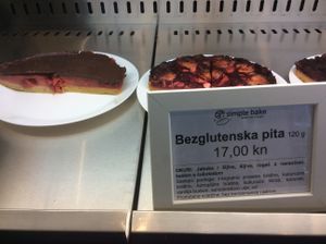Dessert options at Simple Bake in Zagreb