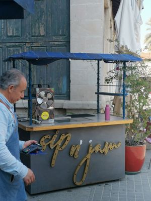 this guy is the owner of the place, we had absolutely to come and be his guests again at Jam Limassol in Limassol