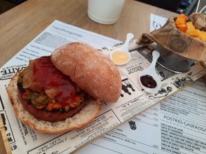 Buger at Bar O Palique Restaurante in Mondonedo