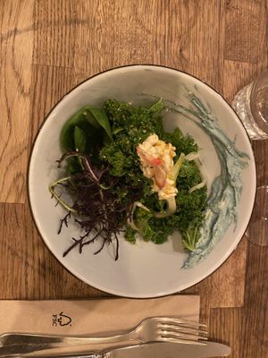 Raw salad  at Sol Semilla in Paris