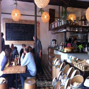 The (small) seated area inside Voy Alimento June 2011 at Sol Semilla in Paris