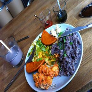 Plate Du Jour Avec Vegan Milkshake June 2011 at Sol Semilla in Paris