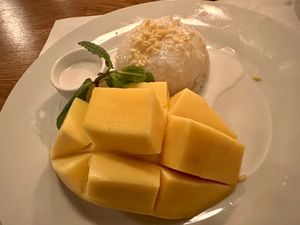 sticky rice / mango at Boo - Messeplatz in Basel