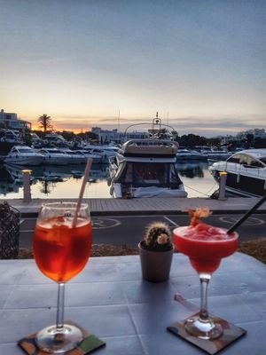 Aperol Spritz & strawberry cocktail sin alcohl at Boat House Bar in Mallorca