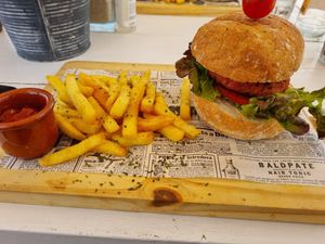 Lovely place with a ton of vegan options 🥰 at Boat House Bar in Mallorca