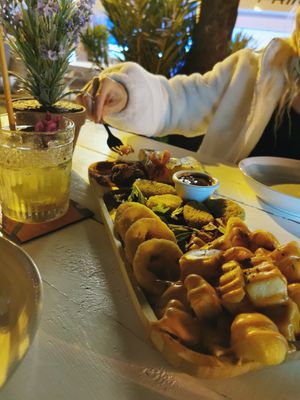 Vegan tapas at Boat House Bar in Mallorca