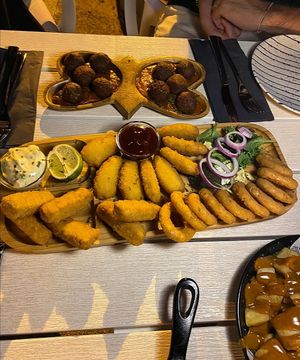  at Boat House Bar in Mallorca