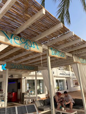  at Boat House Bar in Mallorca