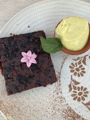 Brownie mit Vanillie-Eis  at Boat House Bar in Mallorca