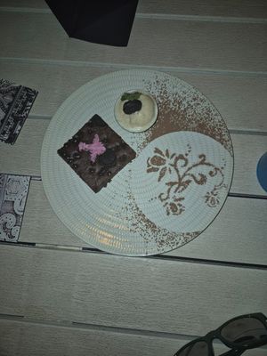  at Boat House Bar in Mallorca