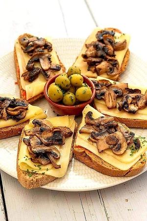 Pa amb oli at Boat House Bar in Mallorca