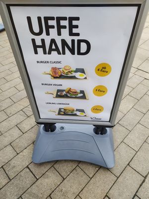 Vegan burger at Kaffeehaus Gustav in Eberswalde